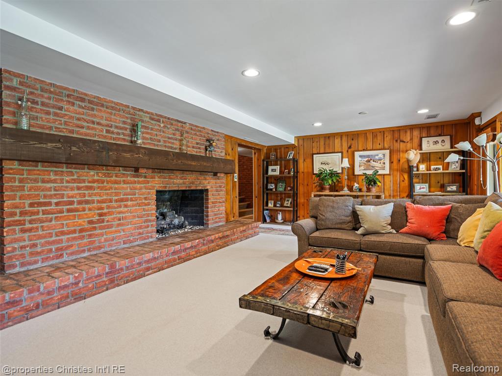 4383 Pine Tree Trail, Bloomfield Hills, MI 48302 — Photo 41