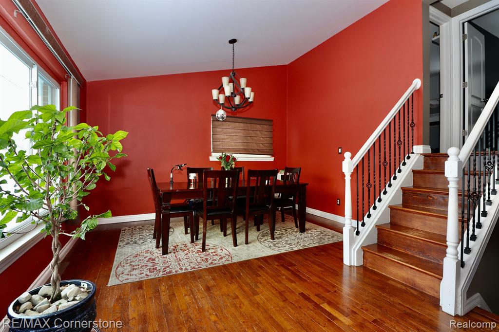 692 EASLEY Drive, Westland, MI 48186 — Photo 3