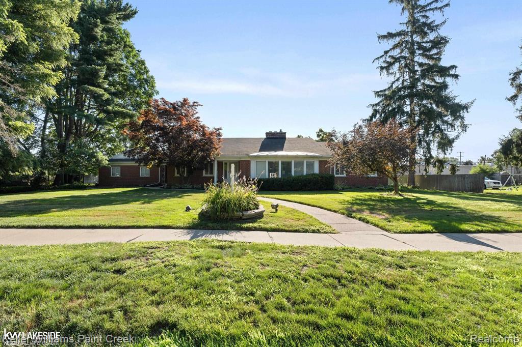 45280 Cass Avenue, Utica, MI 48317 — Photo 13