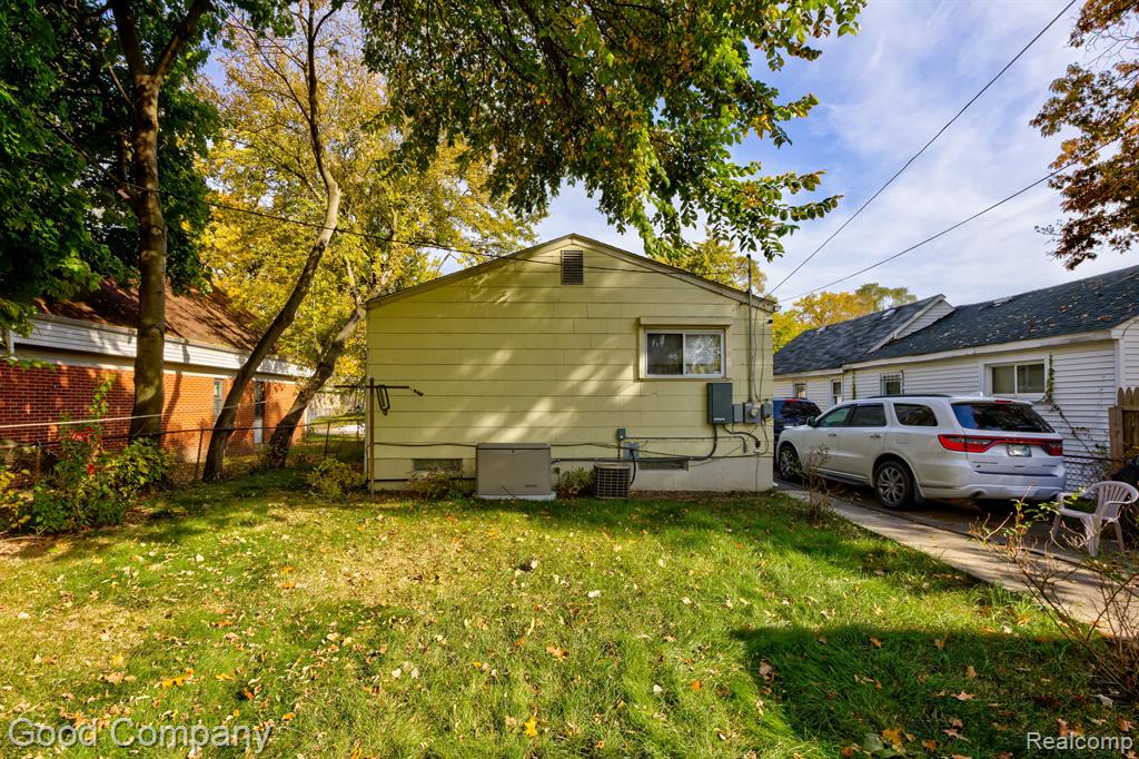 21395 GARDEN Lane, Ferndale, MI 48220 — Photo 22