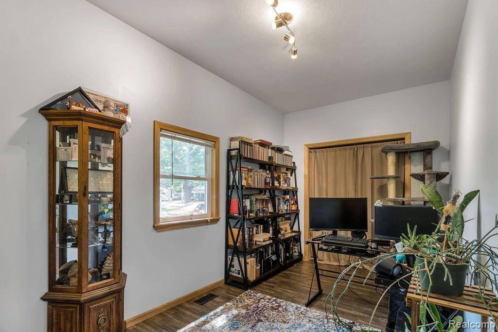 613 E GRAND RIVER Road, Laingsburg, MI 48848 — Photo 20