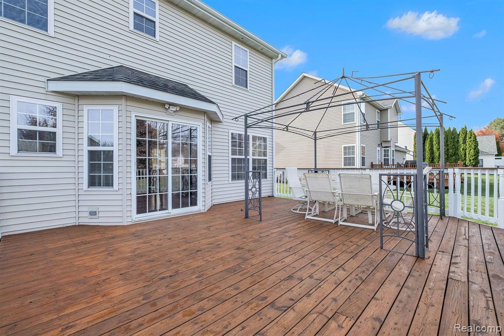 6354 OAK LEAF Trail, Linden, MI 48451 — Photo 21