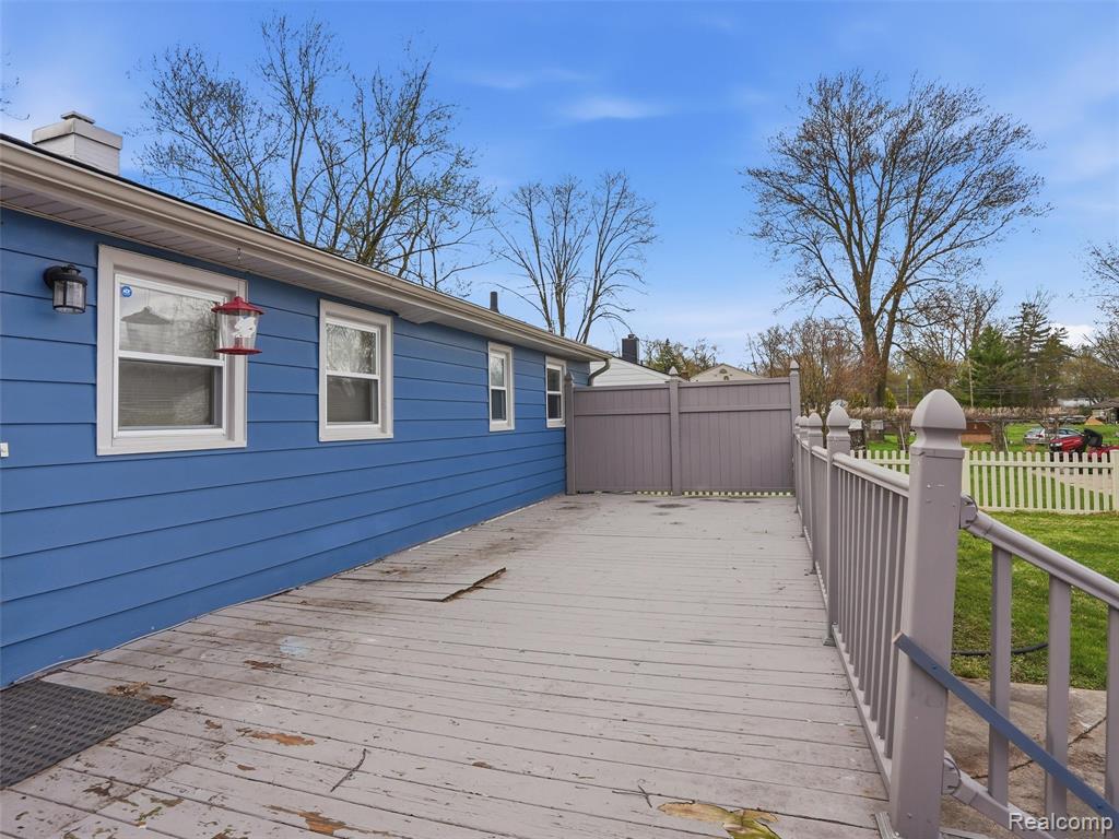15380 Maxwell Avenue, Plymouth, MI 48170 — Photo 34