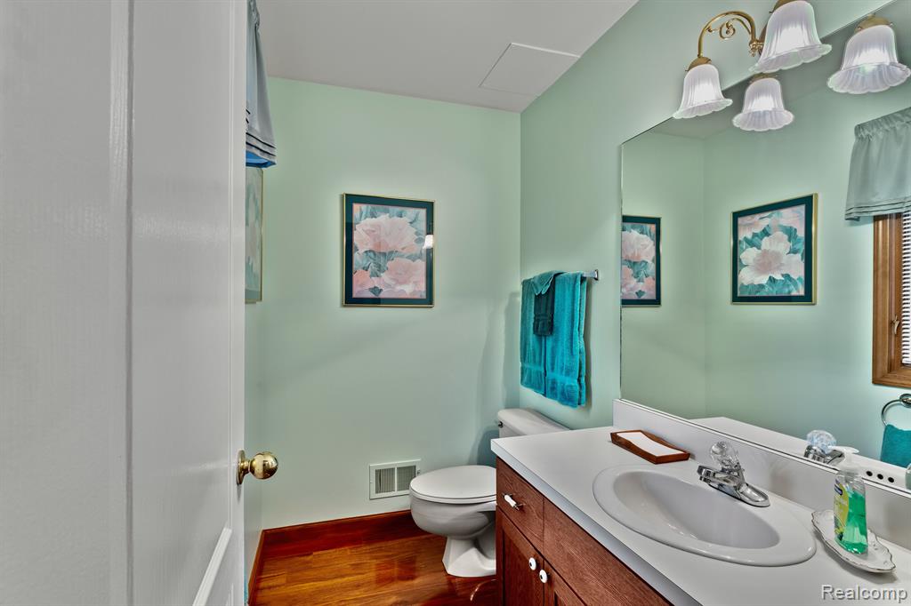29573 Sylvan Lane, 17, Farmington Hills, MI 48334 — Photo 11