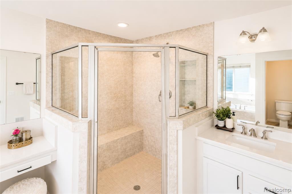 640 Allegheny Drive, South Lyon, MI 48178 — Photo 43