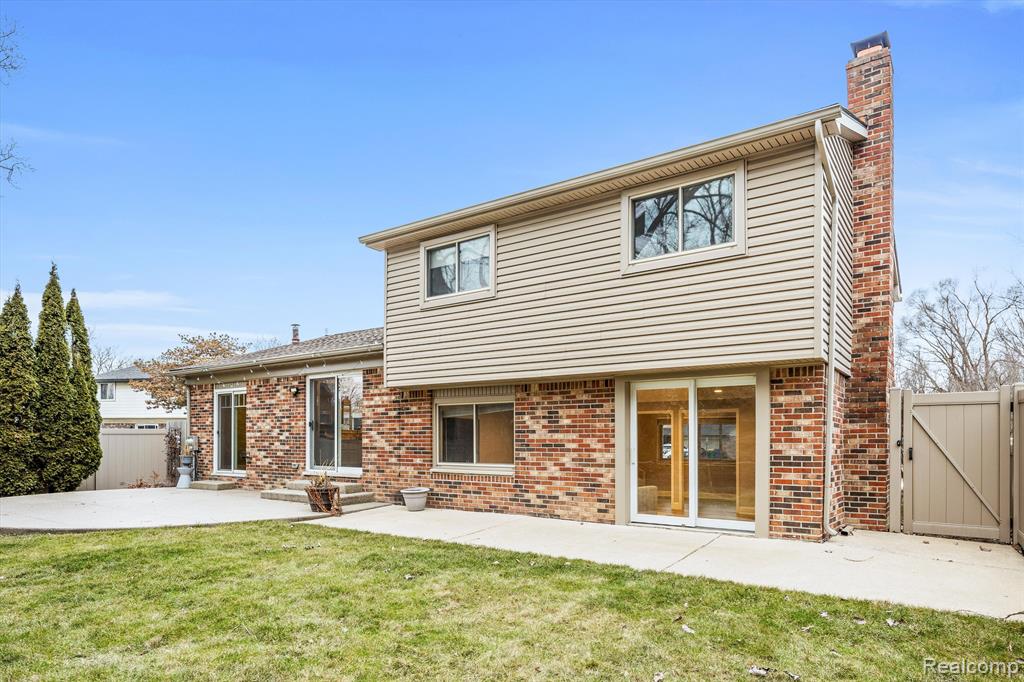 6500 RAINTREE Court, Canton, MI 48187 — Photo 25