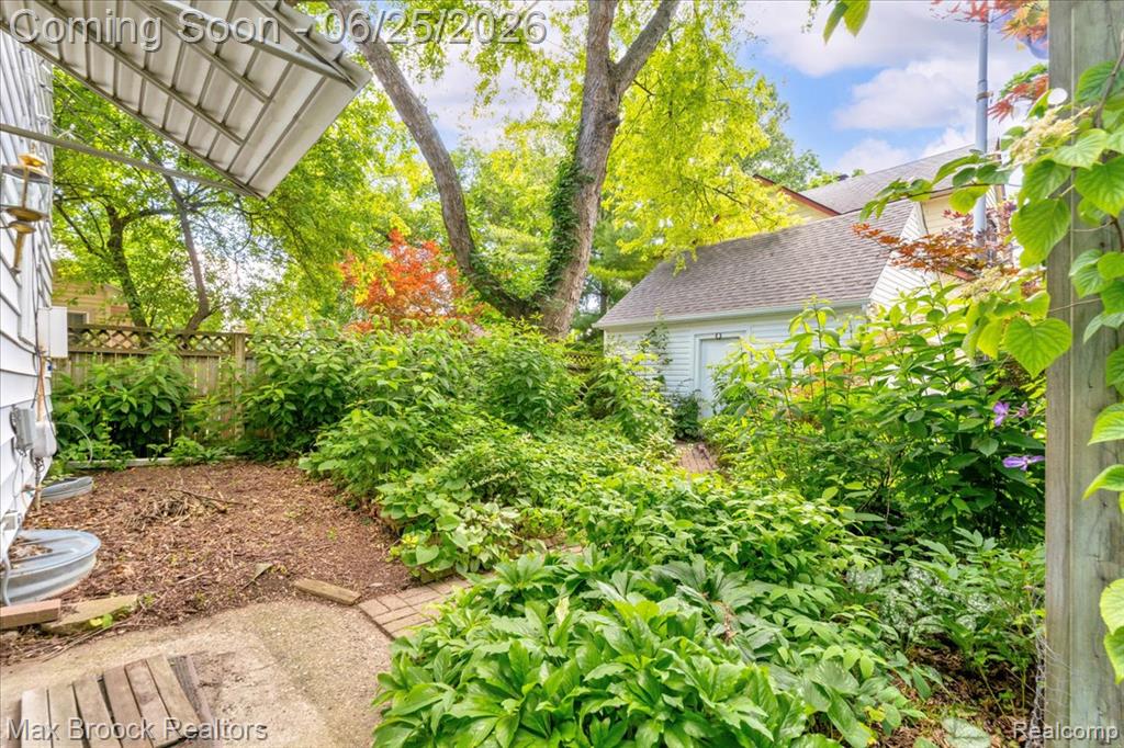 1432 E Park Place, Ann Arbor, MI 48104 — Photo 39