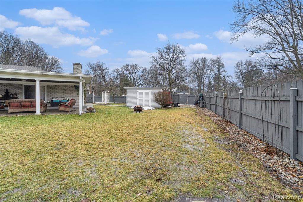 4361 Crestknoll Drive, Grand Blanc, MI 48439 — Photo 30