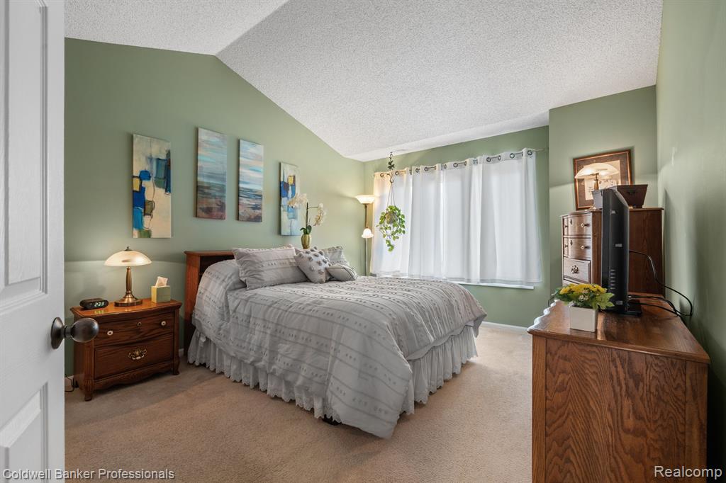 42046 SARATOGA Circle, Canton, MI 48187 — Photo 22