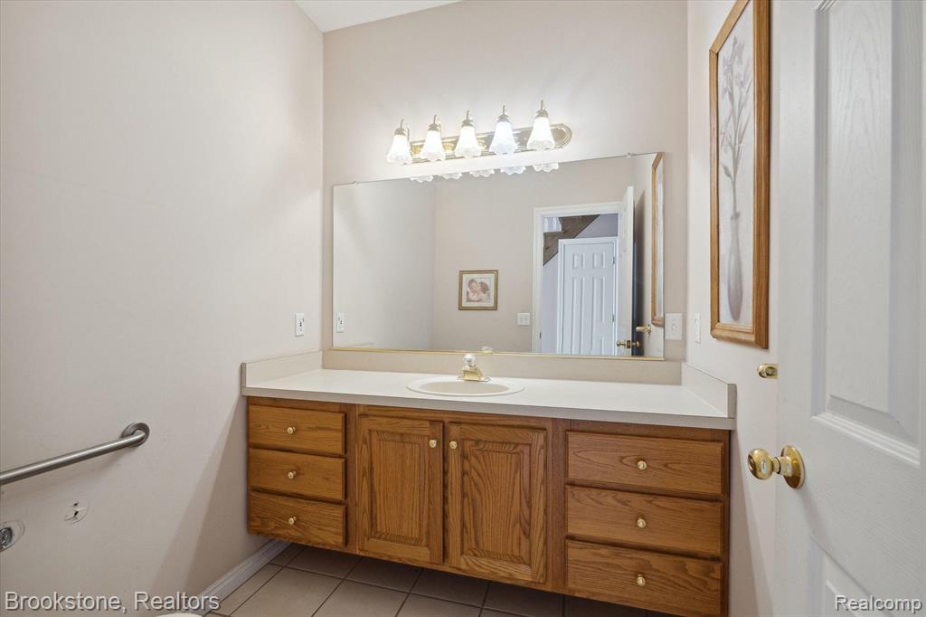 770 LAKEWOOD Drive, Rochester Hills, MI 48309 — Photo 22