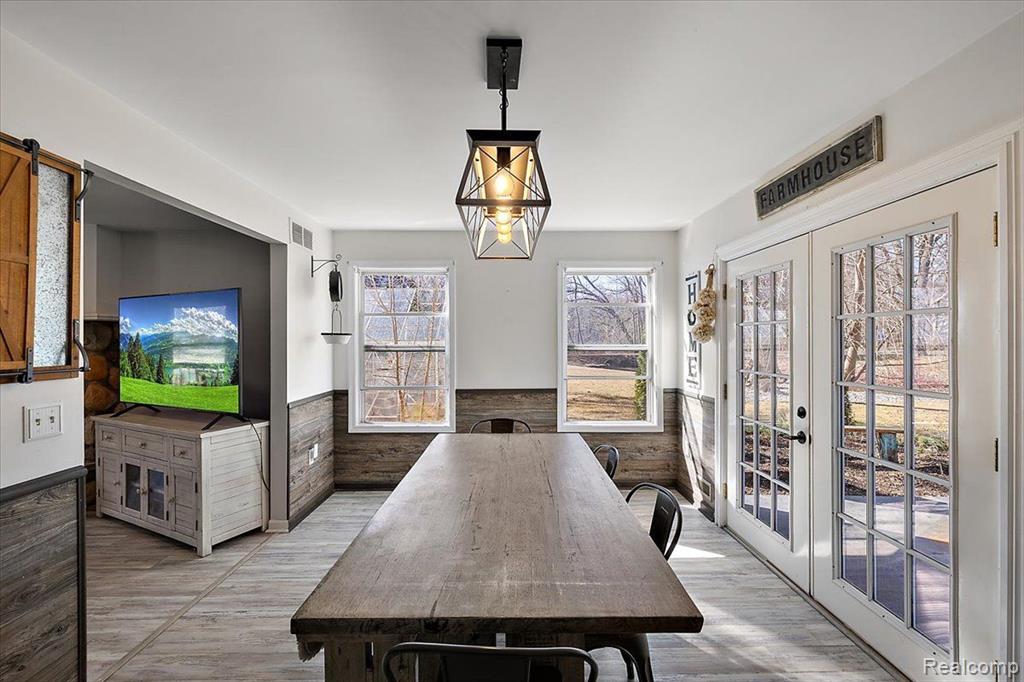 4351 CORDLEY LAKE Road, Pinckney, MI 48169 — Photo 10