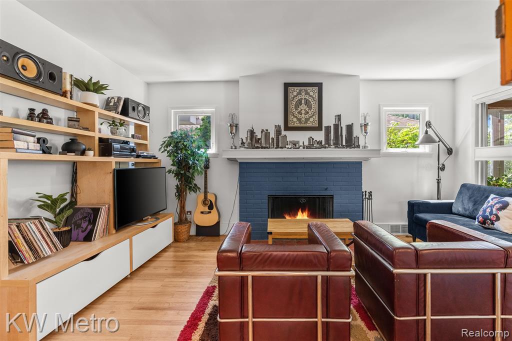 924 E 2nd Street, Royal Oak, MI 48067 — Photo 6