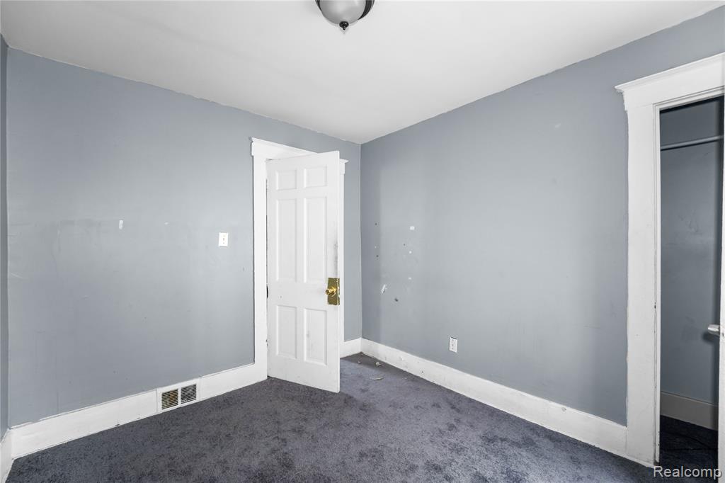 6886 Grandville Avenue, Detroit, MI 48228 — Photo 14