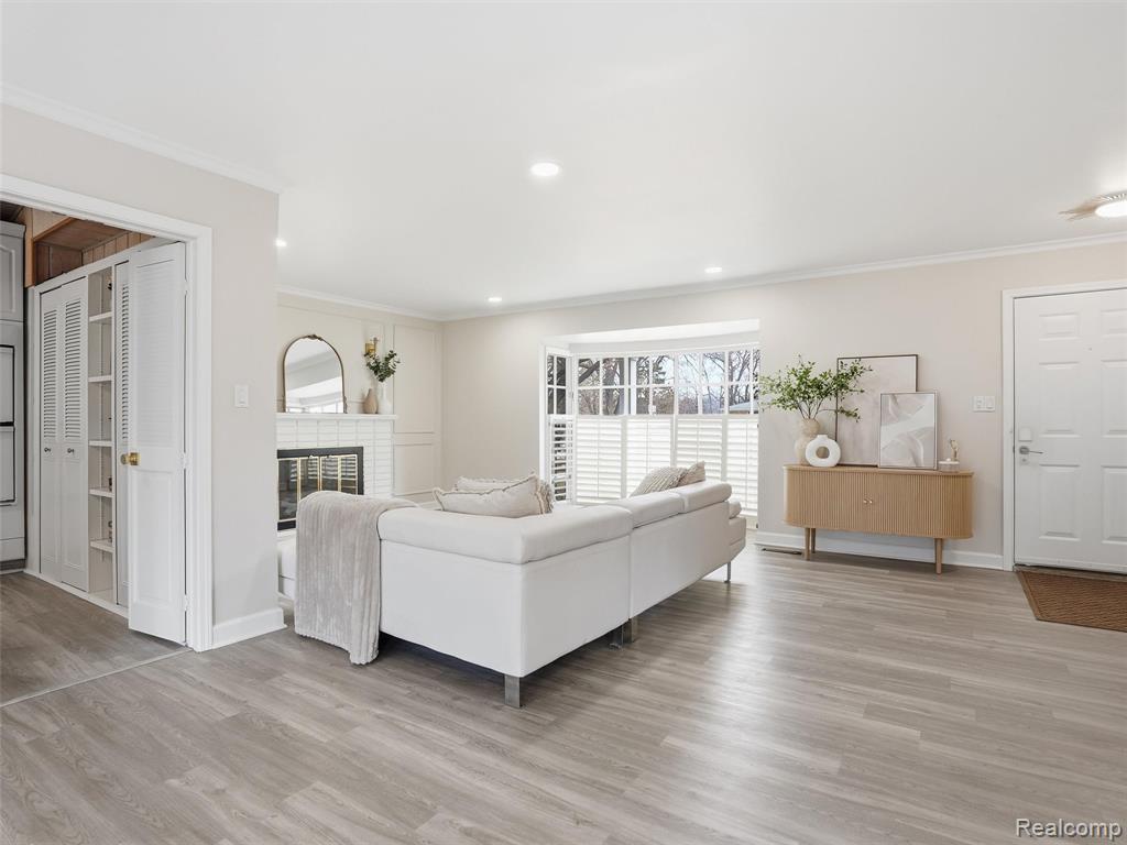 1690 Ledbury Drive, Bloomfield Hills, MI 48304 — Photo 14