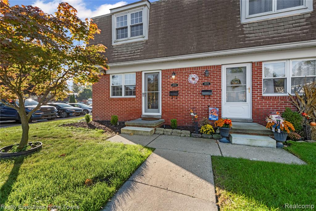 45709 Kensington, Utica, MI 48317 — Photo 20