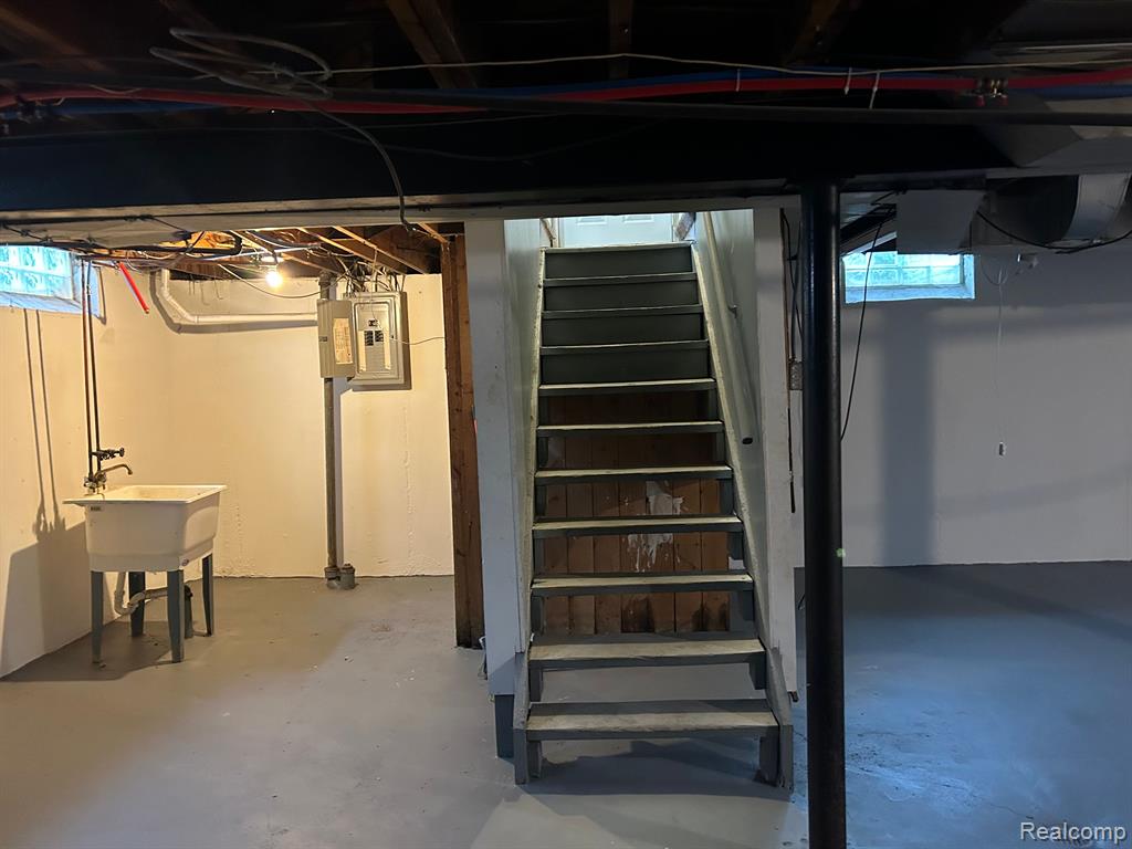 9961 VAUGHAN Street, Detroit, MI 48228 — Photo 13