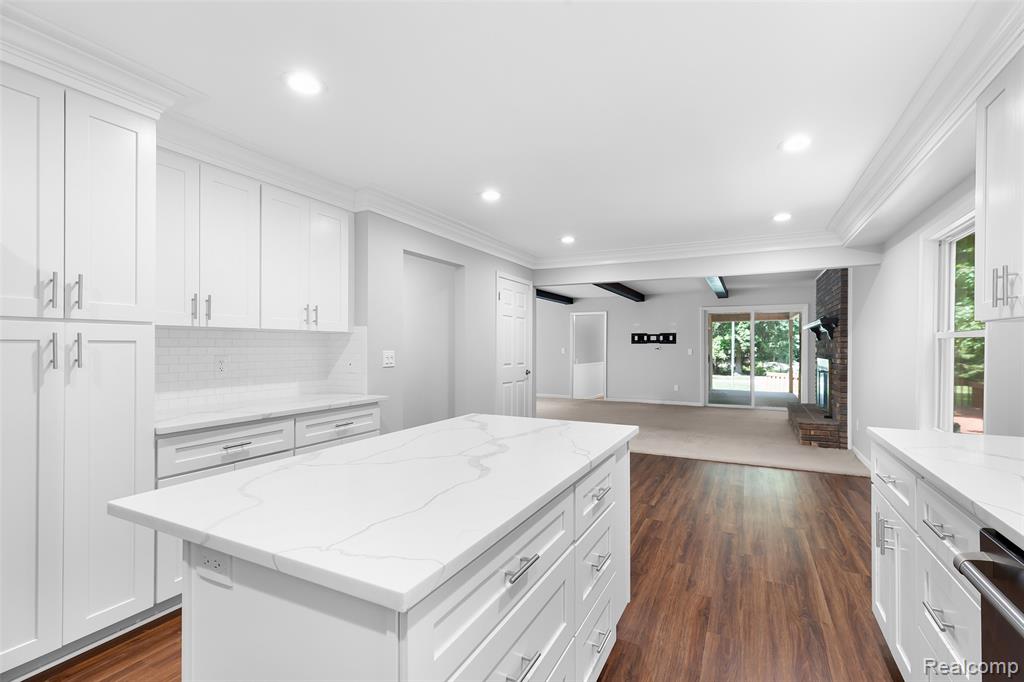 9020 Bridge Road, Grosse Ile, MI 48138 — Photo 17