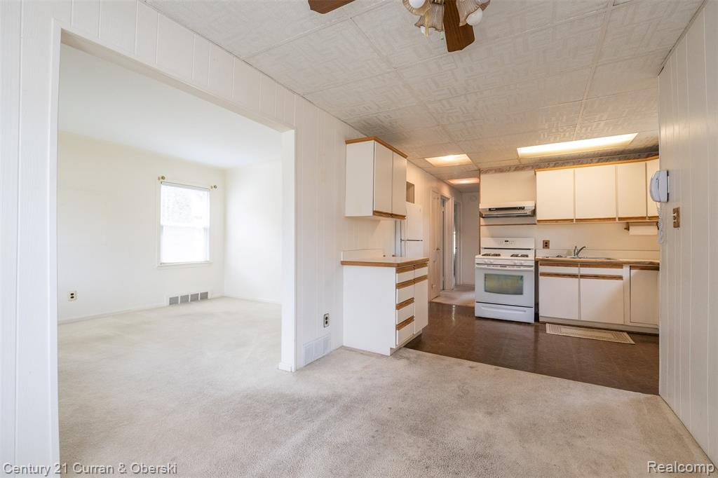 9663 Columbia, Redford, MI 48239 — Photo 12