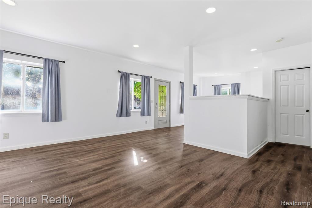 76 W Coy Avenue, Hazel Park, MI 48030 — Photo 12