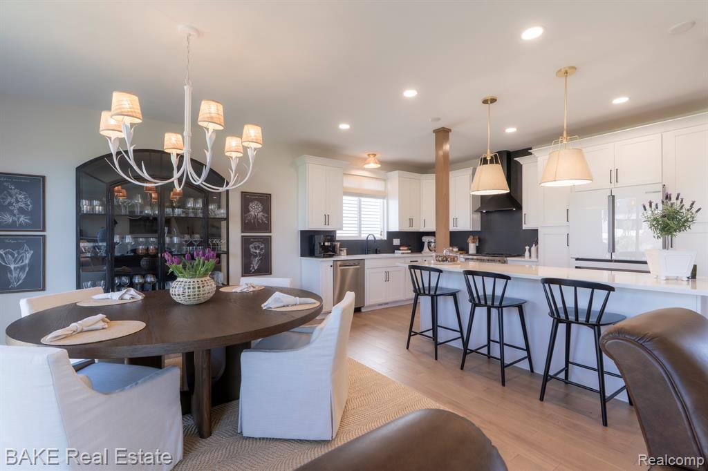 205 Mountain View Lane, Milford, MI 48381 — Photo 10