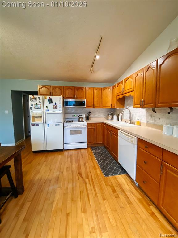 2045 Birch Street, Hartland, MI 48353 — Photo 16
