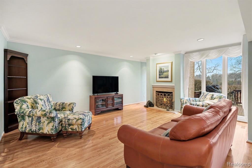5080 Mirror Lake Court, West Bloomfield, MI 48323 — Photo 12