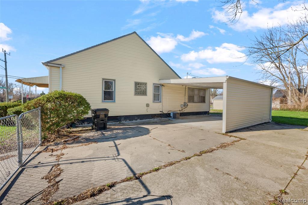 12203 Grandmont Avenue, Detroit, MI 48227 — Photo 8