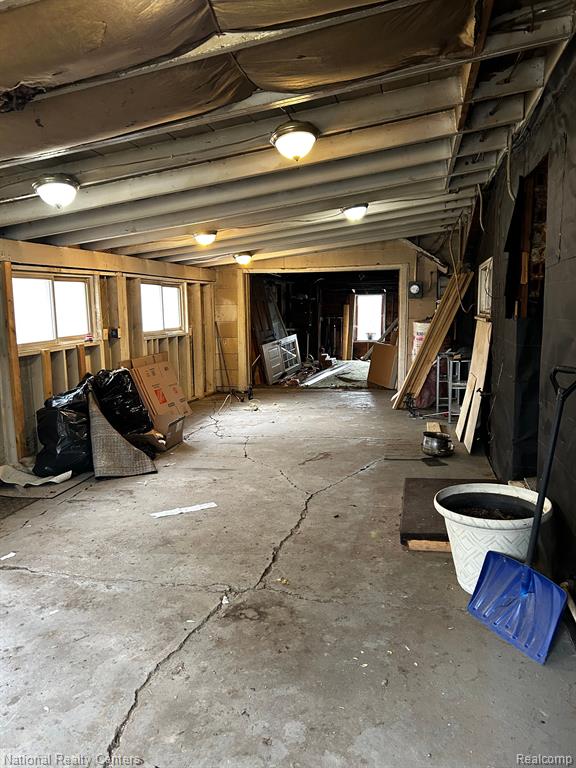 506 E OREGON Street, Lapeer, MI 48446 — Photo 3