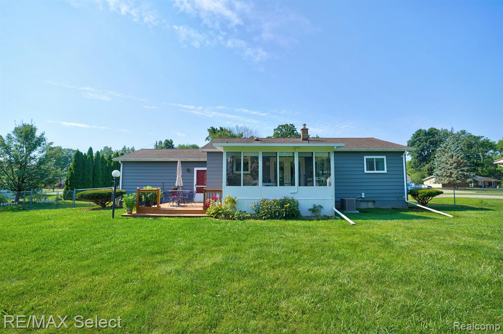 4085 Manner Drive, Flint, MI 48506 — Photo 5