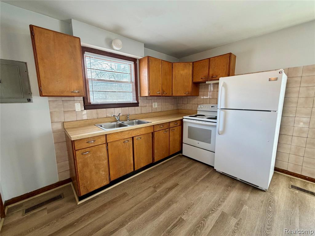 834 E CROSS #2B Street, Ypsilanti, MI 48198 — Photo 8