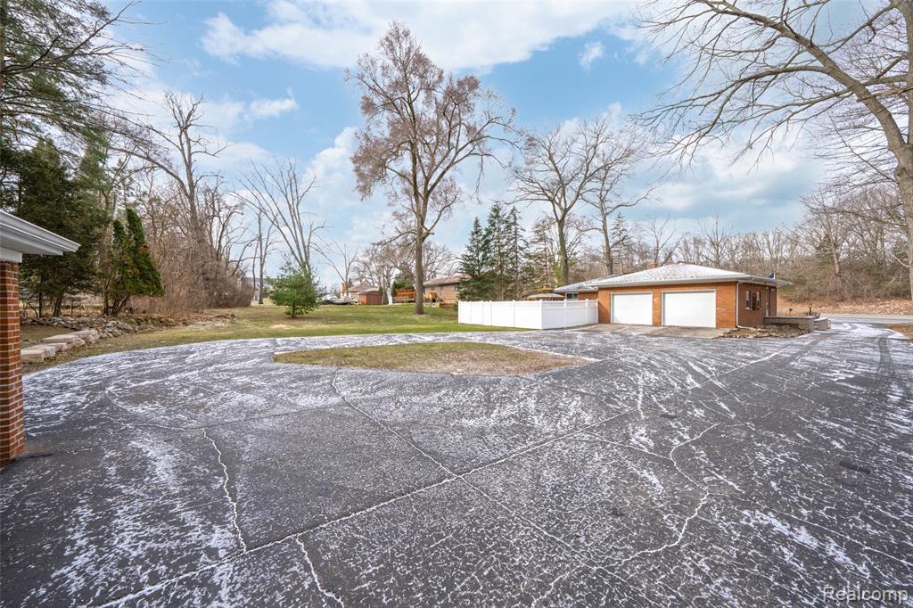 531 Oxbow Lake Road, White Lake, MI — Photo 25