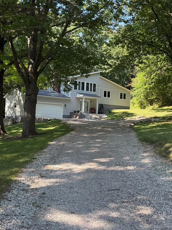 825 Rowlinson Lane, Ortonville, MI 48462 — Photo 3