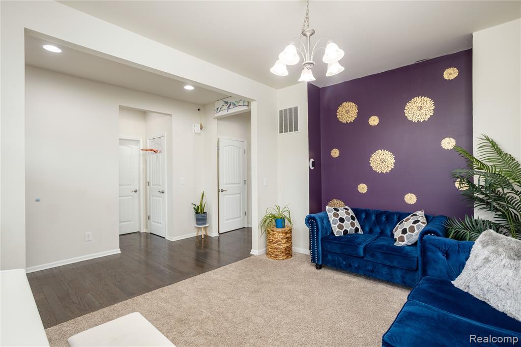 2391 Findley Circle, Lake Orion, MI — Photo 4