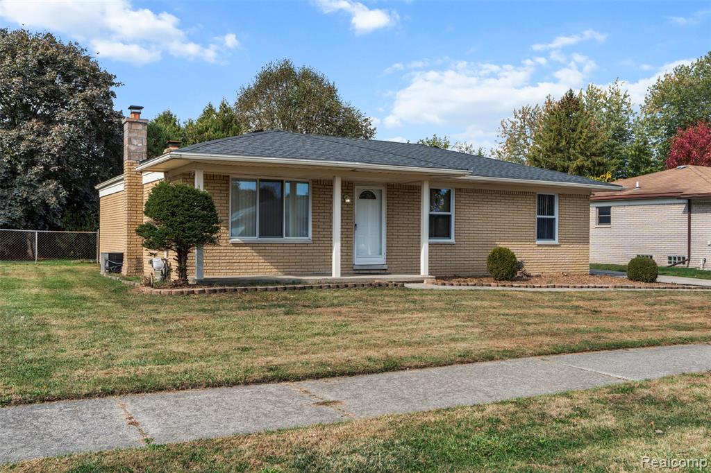 40553 Passmore Drive, Clinton Twp, MI 48038 — Photo 2