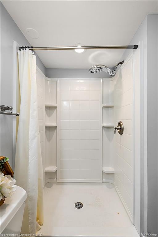 816 W Baker Avenue, Clawson, MI — Photo 47