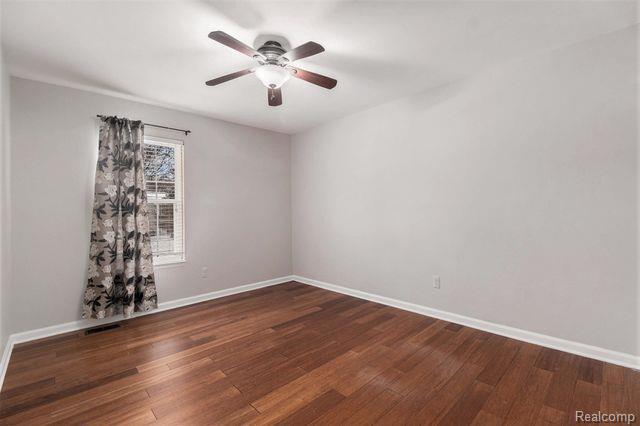 5671 BEAUCHAMP, West Bloomfield, MI — Photo 9