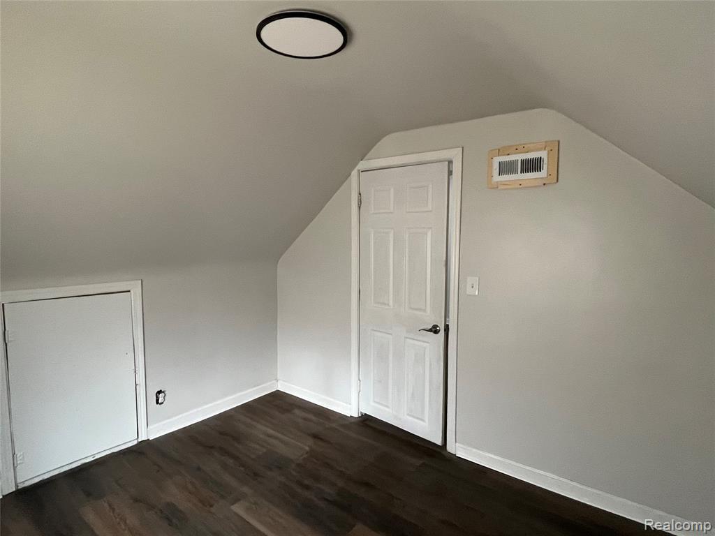 519 HIGHLAND Avenue, Pontiac, MI 48341 — Photo 10