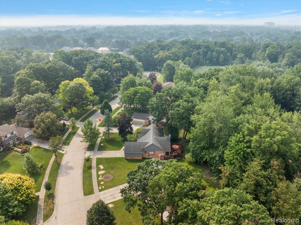 430 Eckford Drive, Troy, MI 48085 — Photo 52