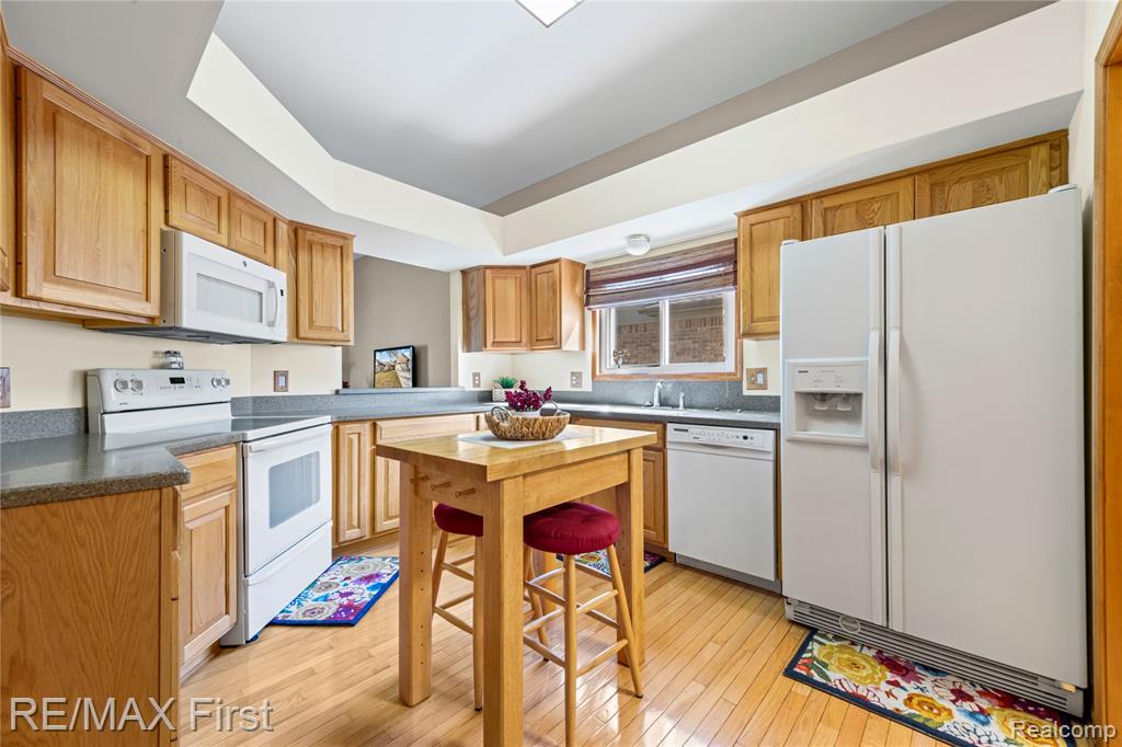 4469 Hickory Court, Warren, MI 48092 — Photo 11