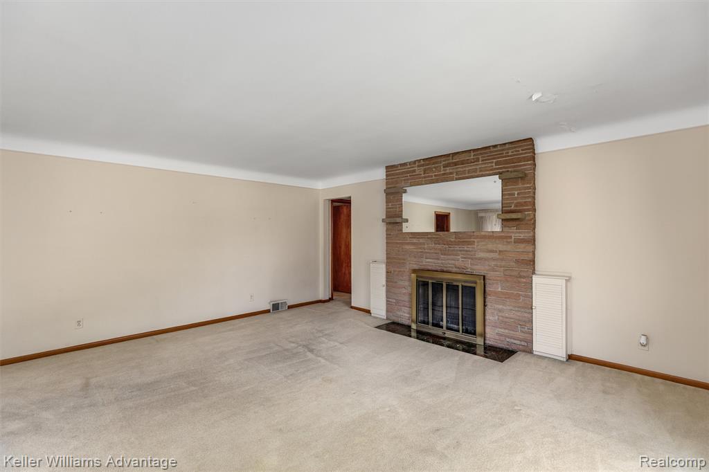 7320 Colonial Street, Dearborn Heights, MI 48127 — Photo 10