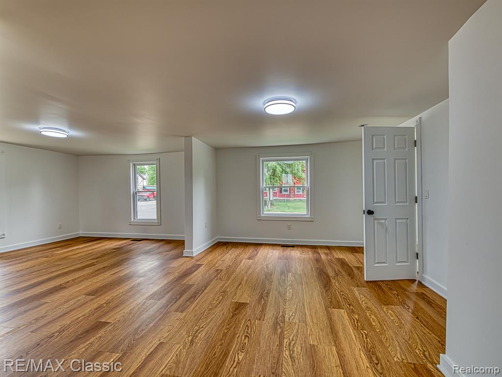 9509 Main Street, Whitmore Lake, MI 48189 — Photo 12