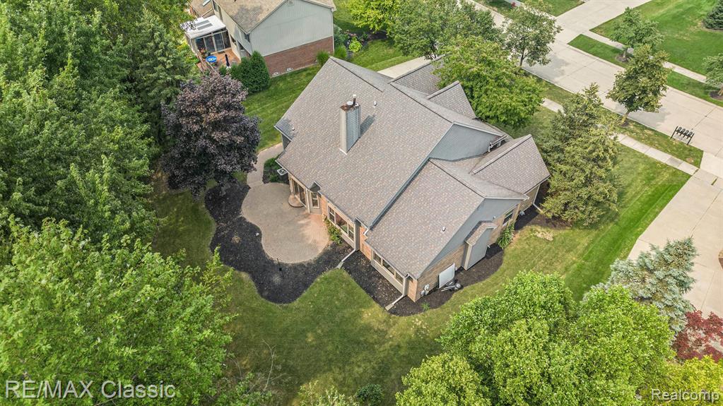 45483 Addington Lane, Novi, MI — Photo 34