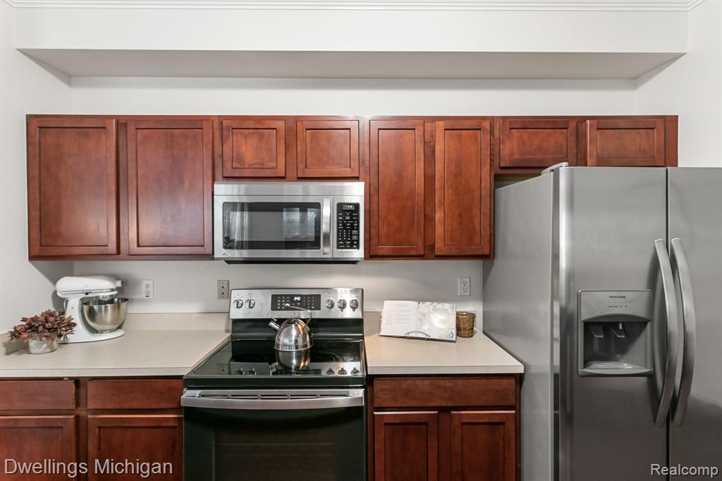 753 ABBINGTON, Howell, MI 48843 — Photo 14