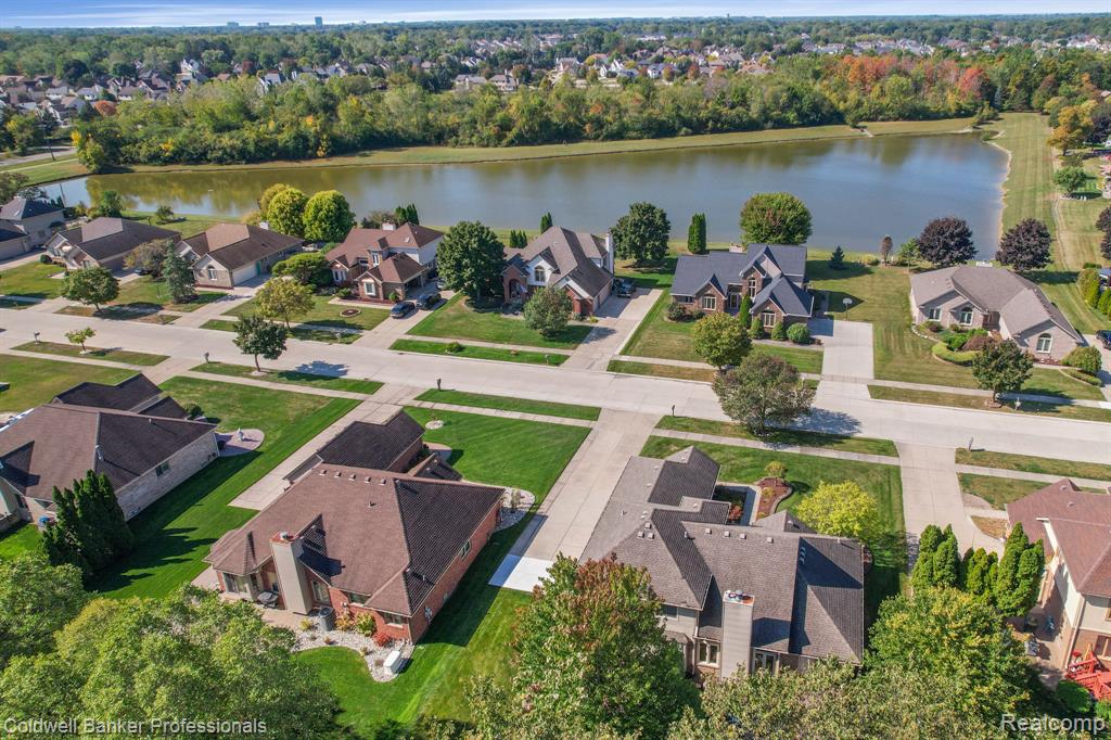 43246 Winterfield Drive, Sterling Heights, MI 48314 — Photo 72