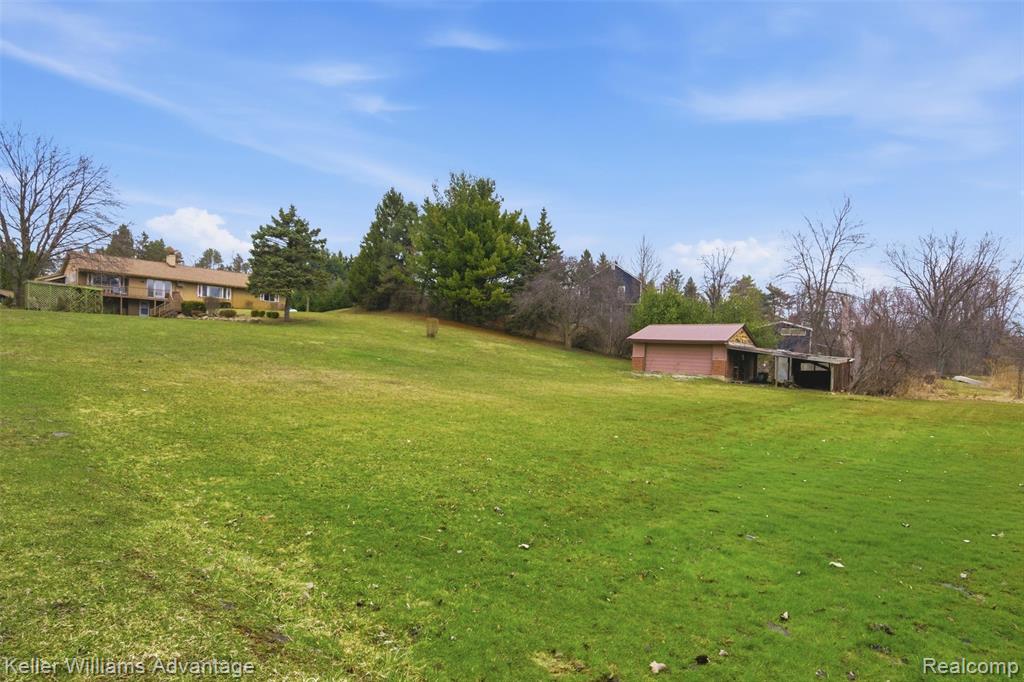 7670 7 Mile Road, Northville, MI, 48167