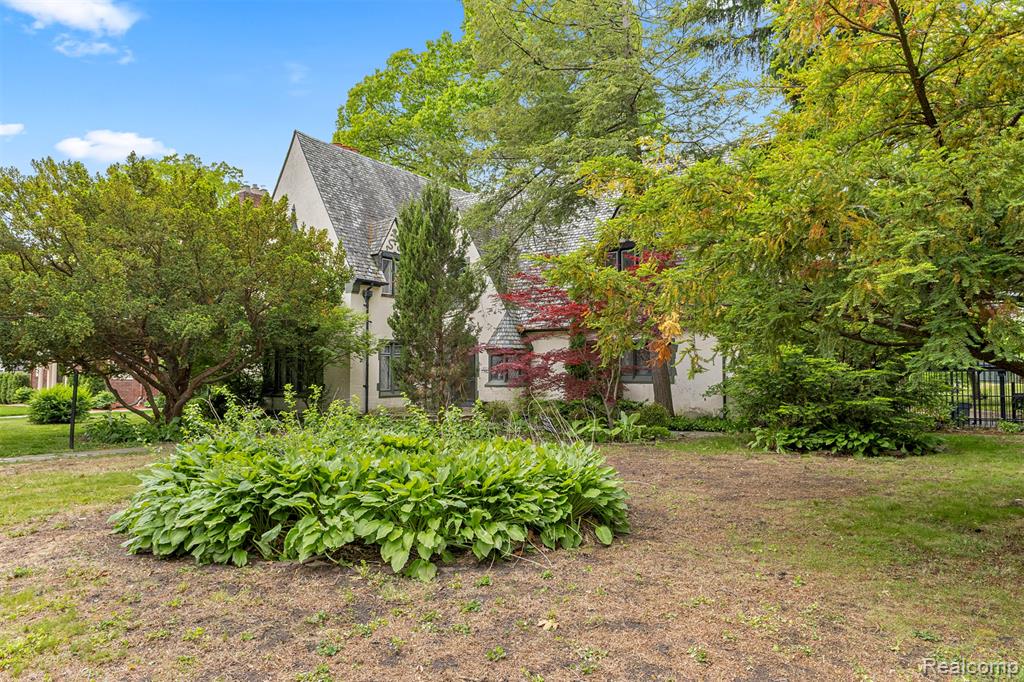 3001 Seminole Street, Detroit, MI 48214 — Photo 72