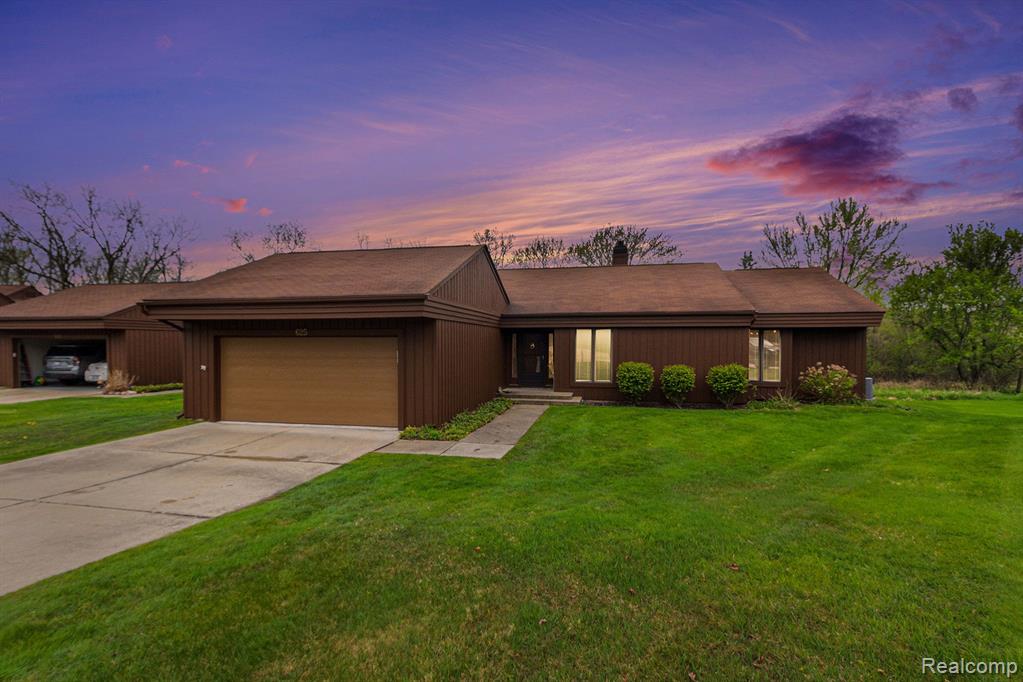 625 APPLEGATE Lane, Grand Blanc, MI 48439 — Photo 2