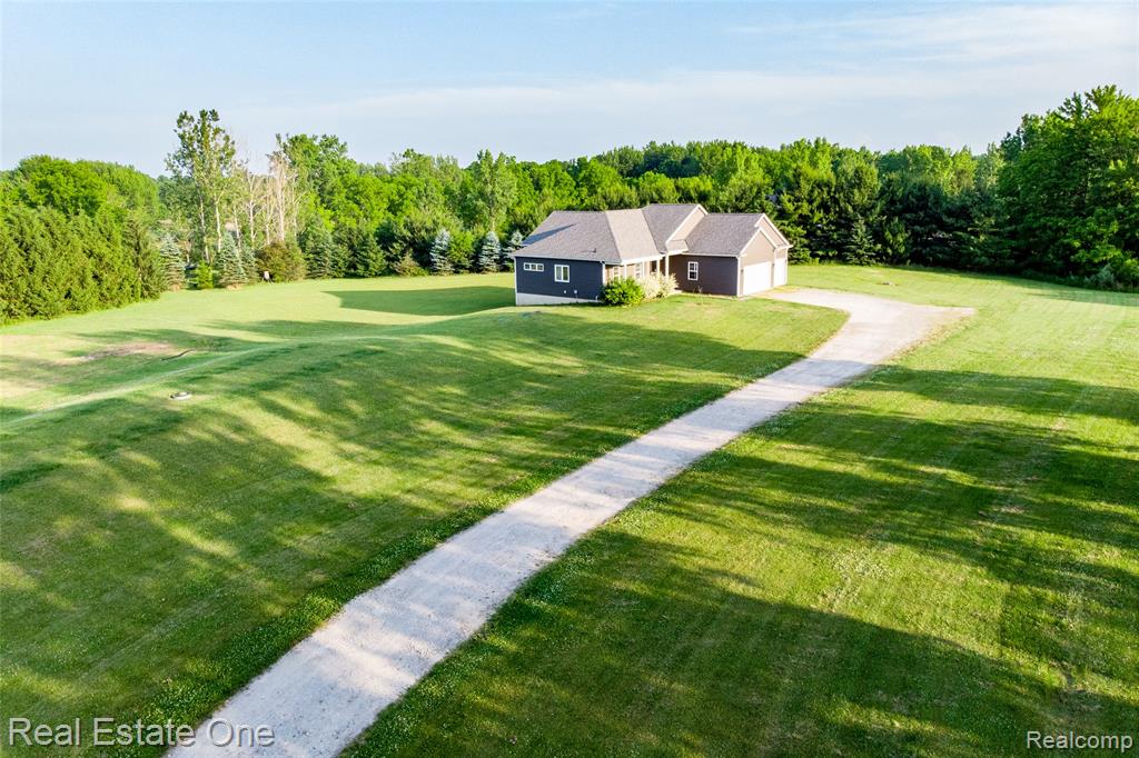 10125 Chase Lake Road, Fowlerville, MI 48836 — Photo 33