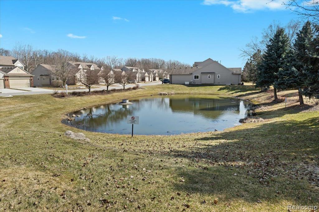 480 NEWBERRY Lane, Howell, MI 48843 — Photo 33