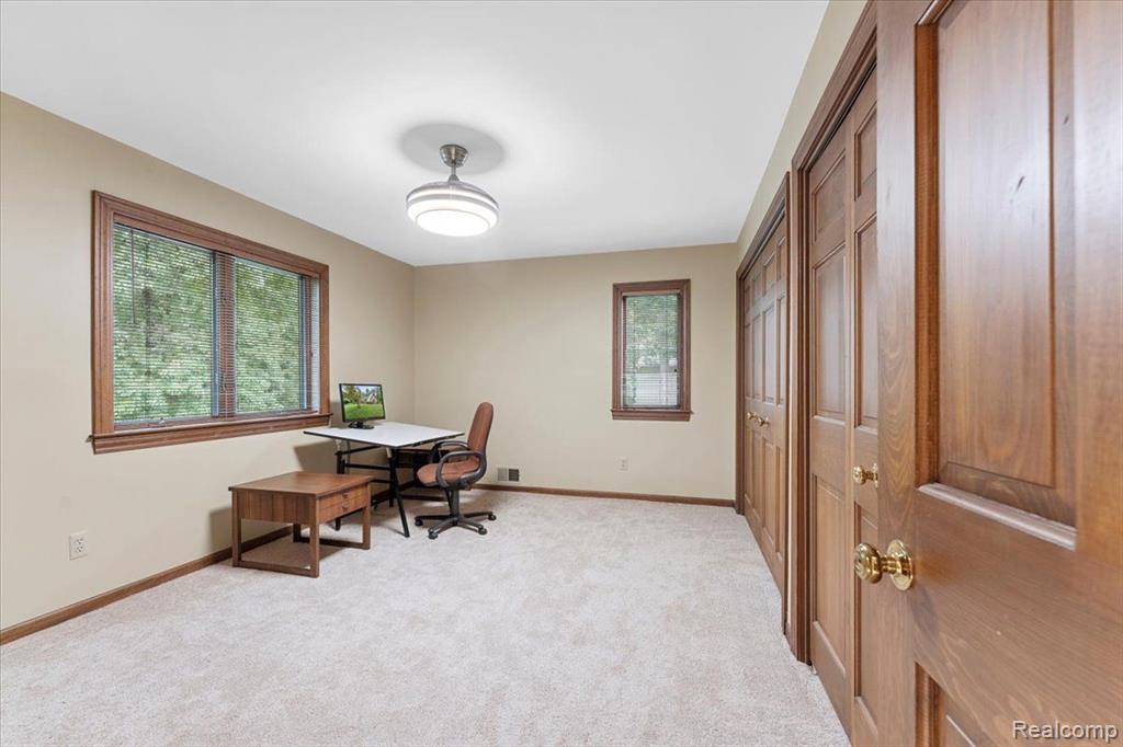 8707 VOIGT Avenue, Grosse Ile, MI 48138 — Photo 39